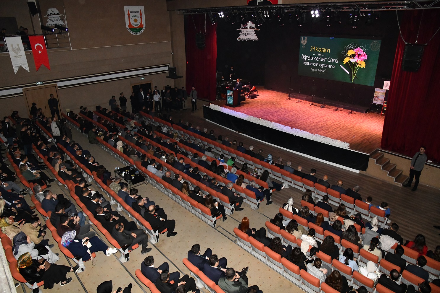 Urfa’da öğretmenler günü coşkusu