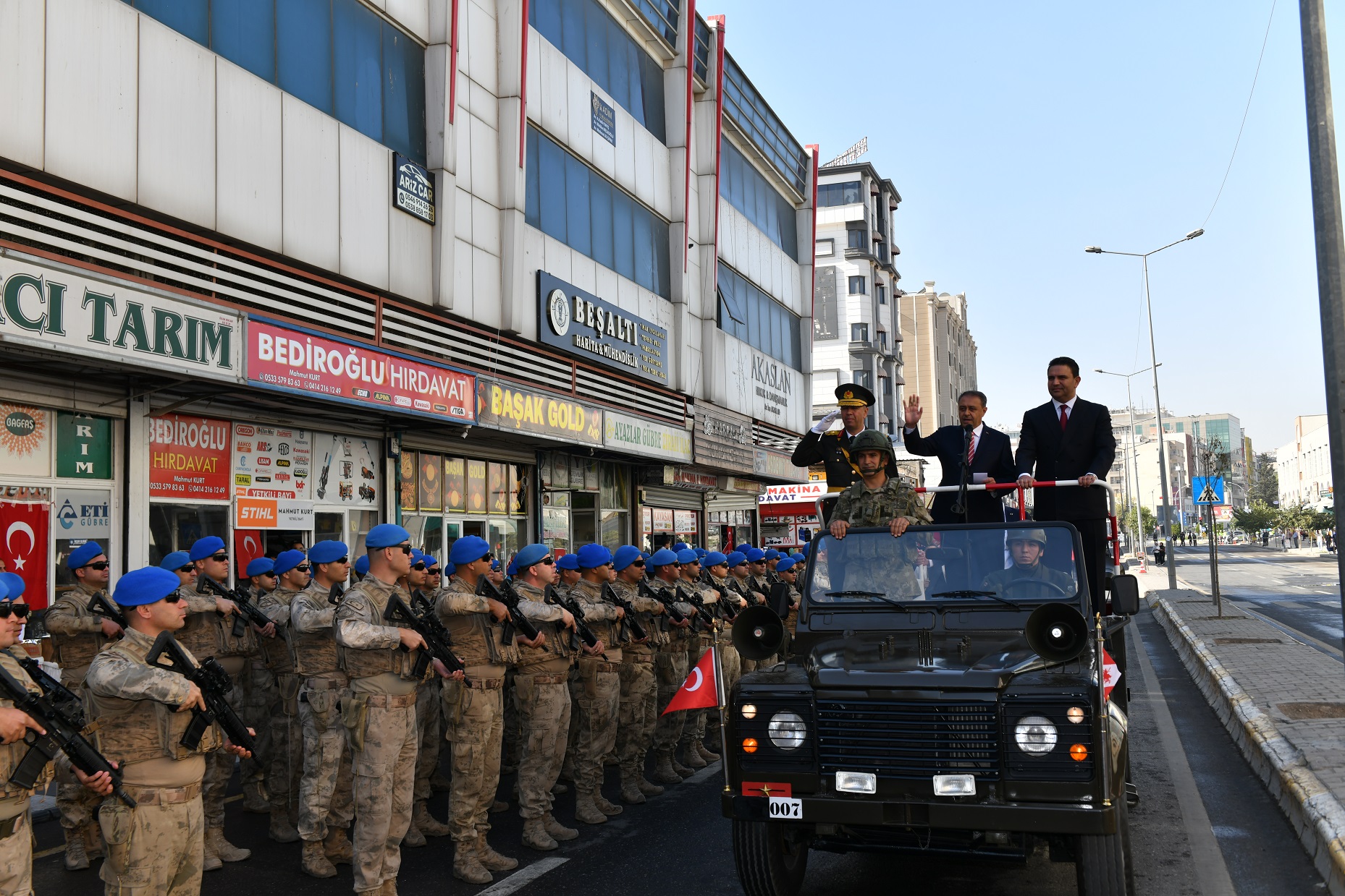Urfa’da Cumhuriyet Bayramı coşkusu
