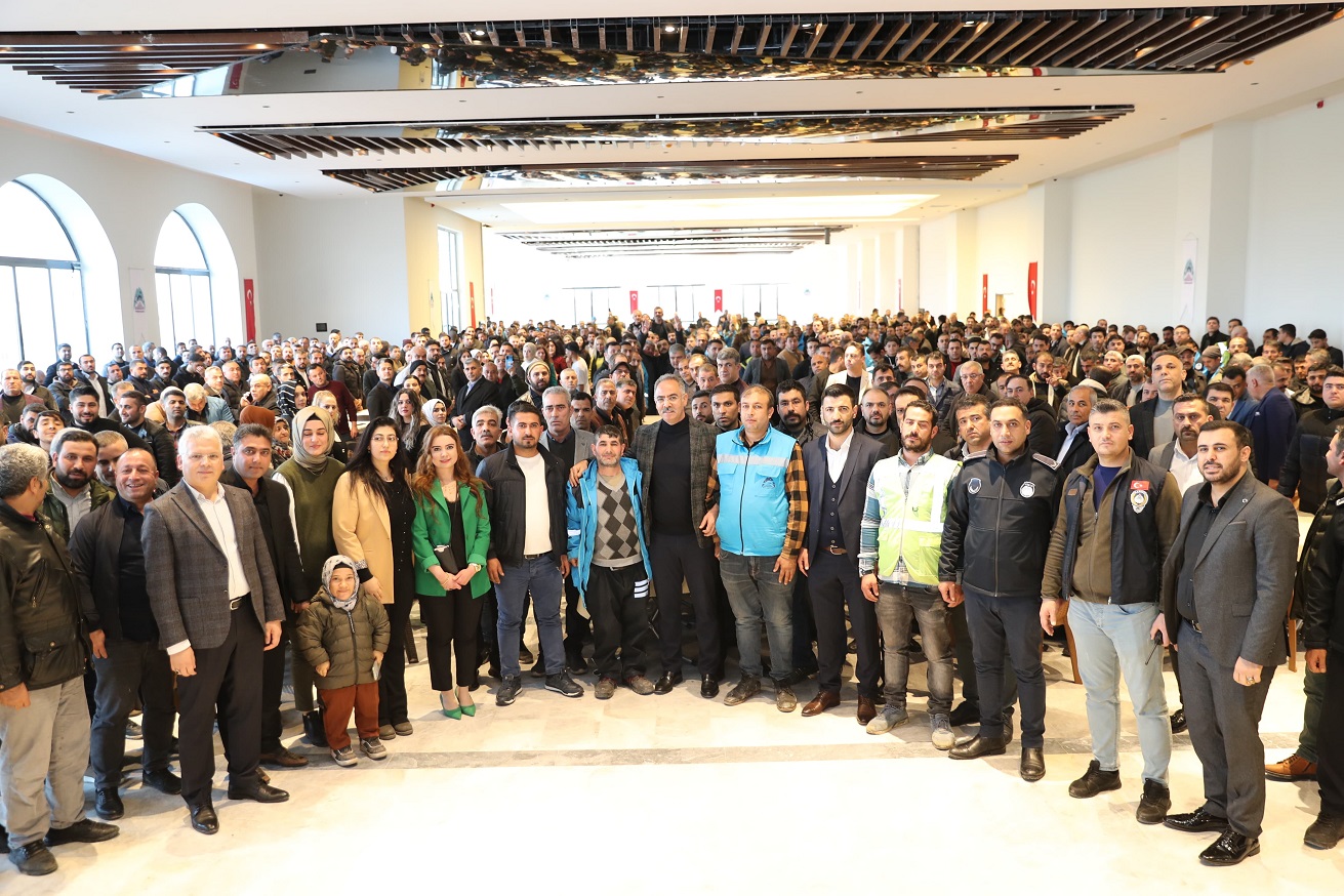 Eyyübiye’de maaş zammı coşkusu