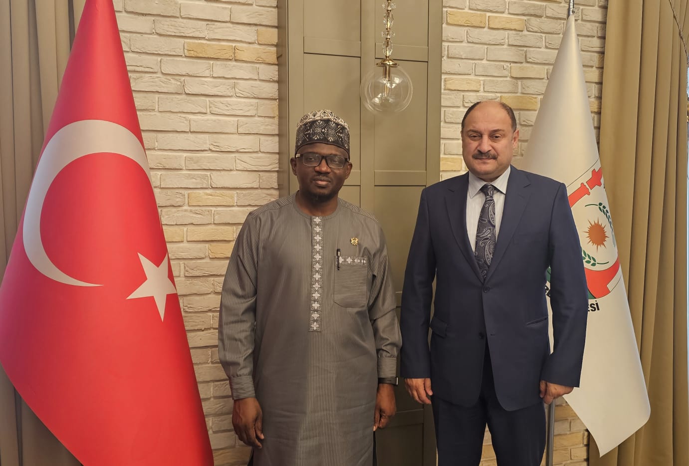 Gana büyükelçisi Nasiru-Deen'den ilk resmi ziyaret Urfa'ya