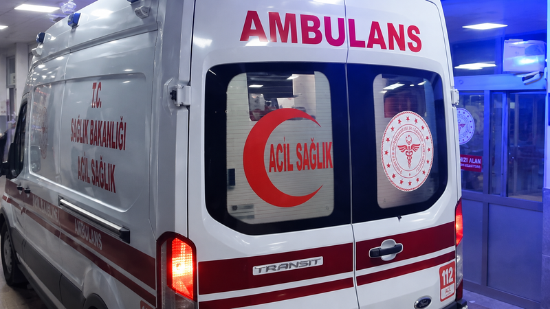 Şanlıurfa'da Korkutan Kaza! Motosiklet Anne ve Kızına Çarptı