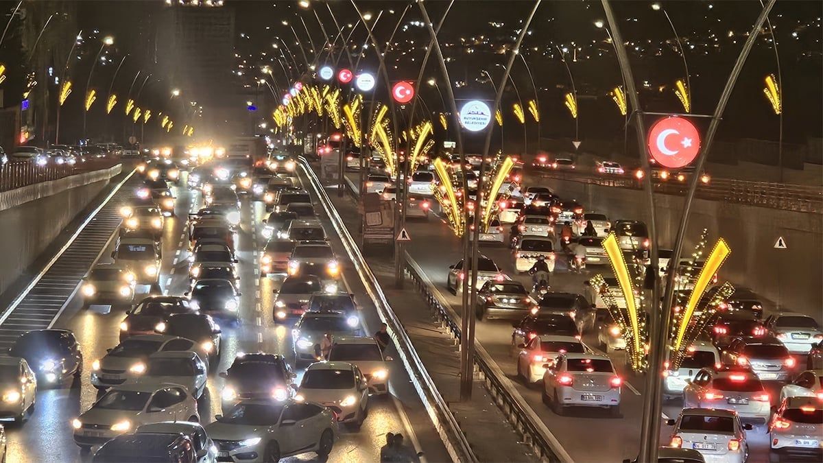 Büyükşehir açıkladı: Şanlıurfa’da iki arterde geçici trafik kısıtlaması!