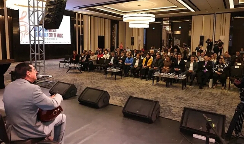 UNESCO Müzik Buluşmasında âşıklar, abdallar ve dengbêjler sahneye çıktı