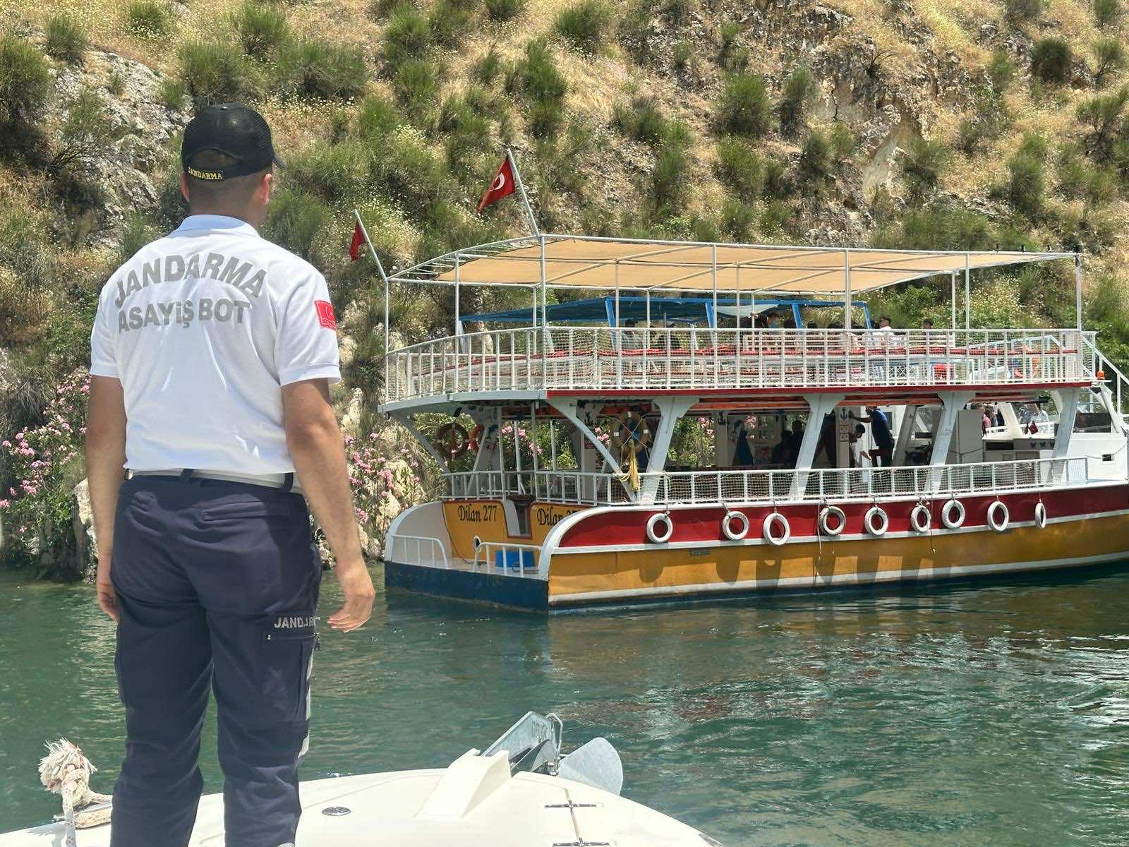 Jandarmadan Halfeti'de Başarılı Kurtarma Operasyonu