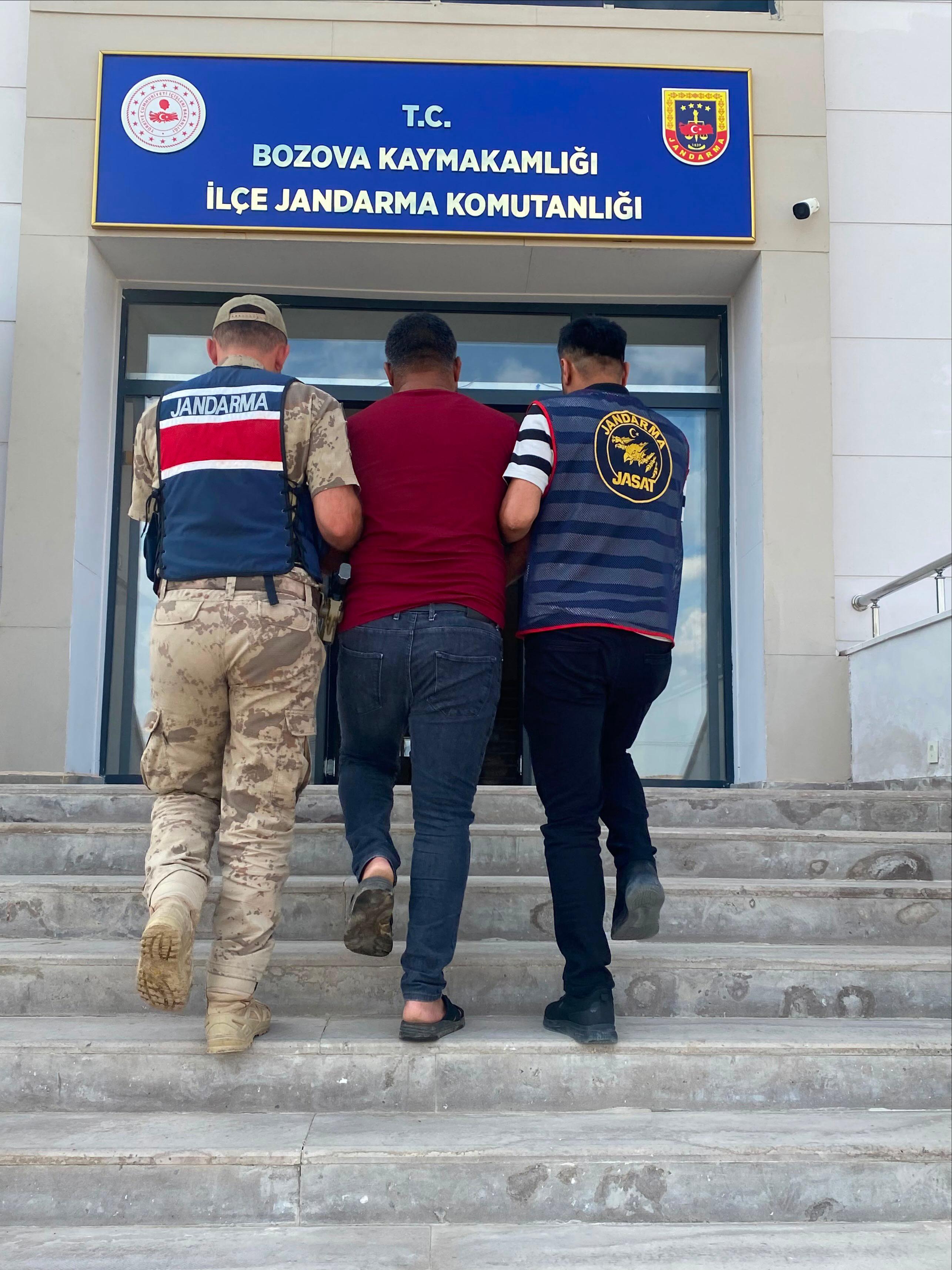 Şanlıurfa’da Yağma Suçundan Aranan Hükümlü Yakalandı