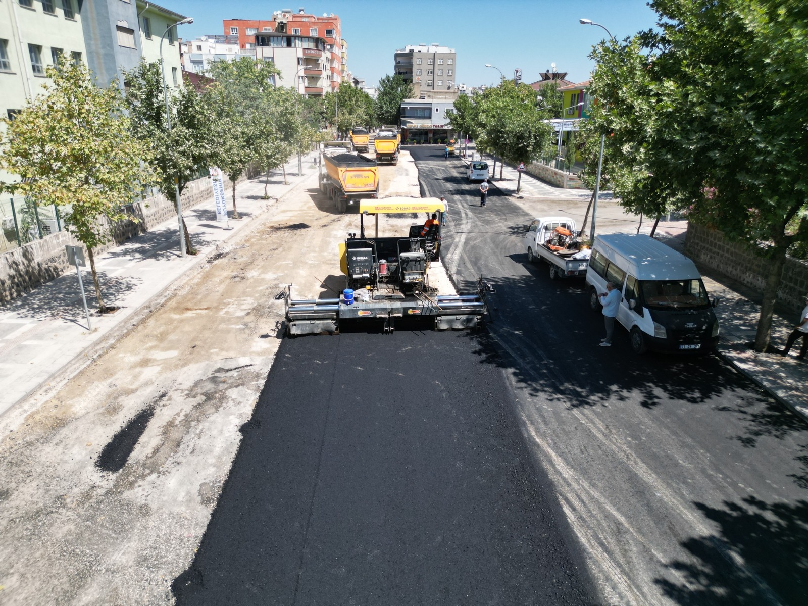 Siverek'in Can Damarı Caddelerinde Çalışmalar Aralıksız Sürüyor