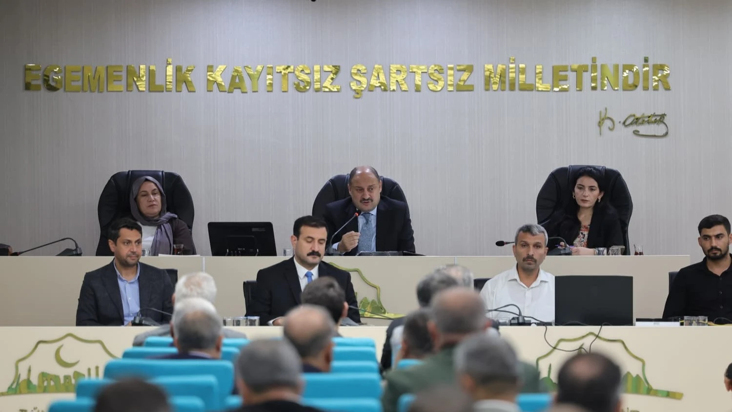 BAŞKAN GÜLPINAR’DAN 300 EVLER MÜJDESİ: ŞANLIURFA’NIN MERKEZİNE BÜYÜK YEŞİL ALAN GELİYOR!