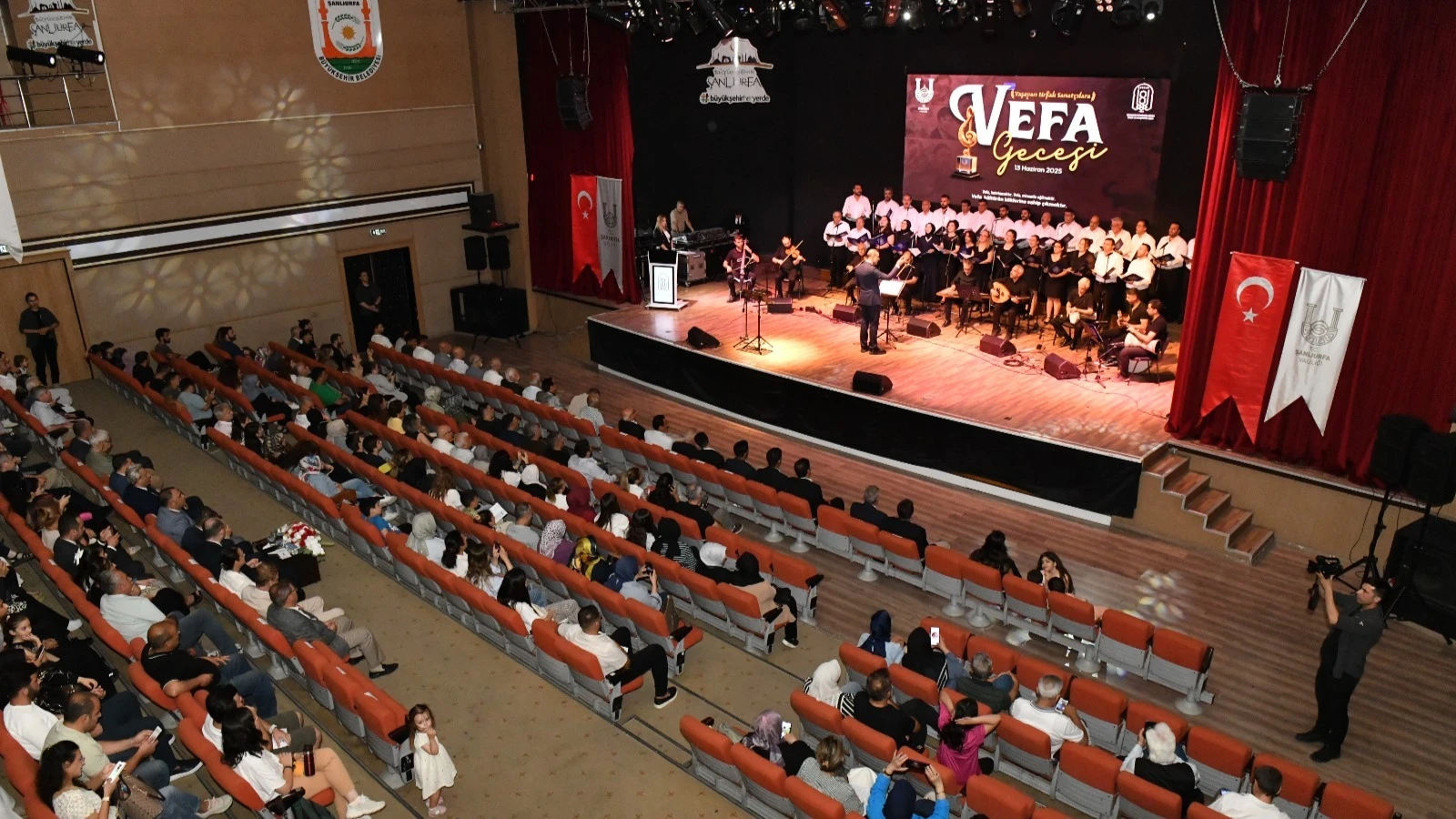 Yaşayan Urfalı sanatçılara vefa gecesi