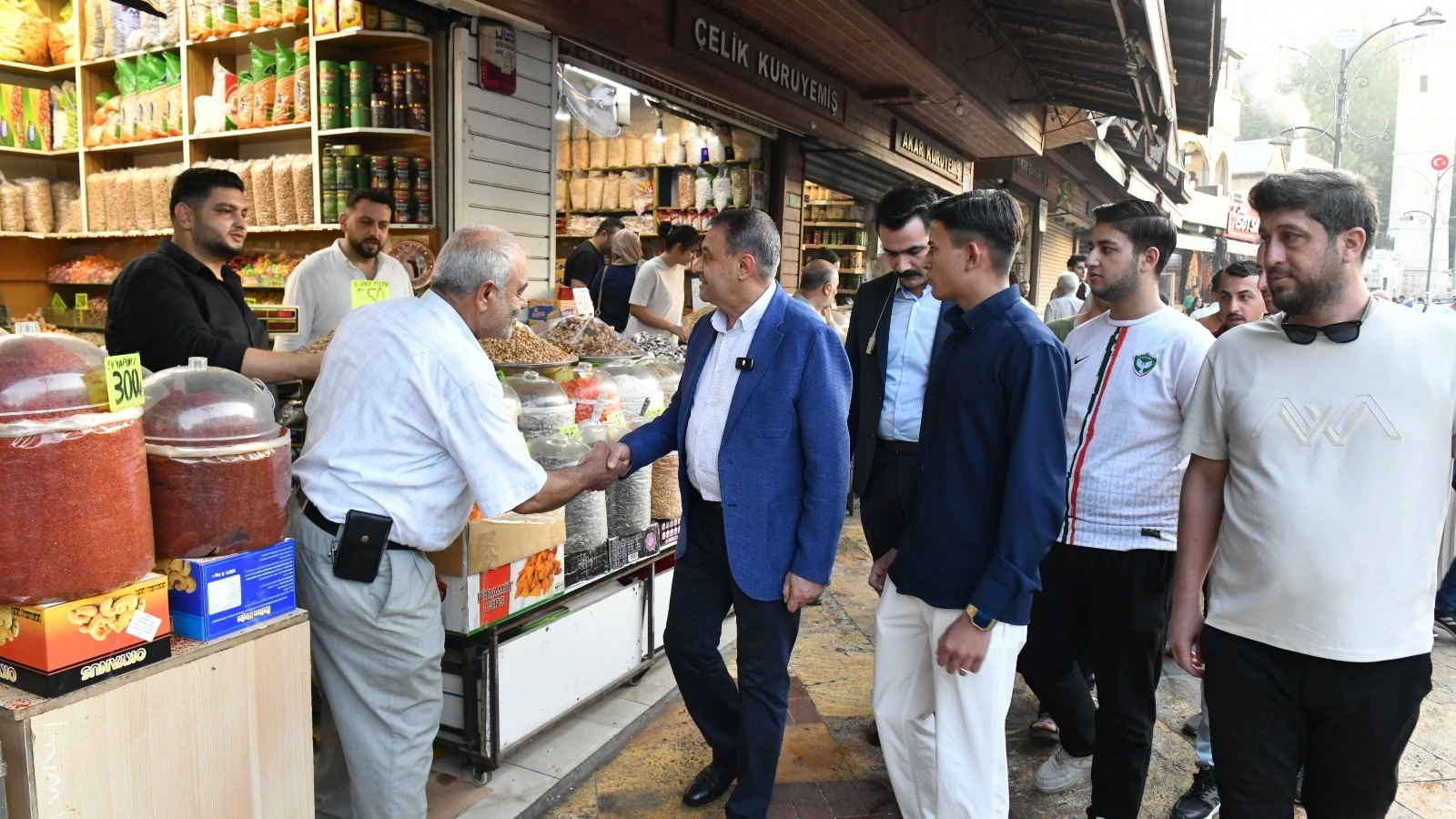 Vali Şıldak’tan Haşimiye esnafına ziyaret