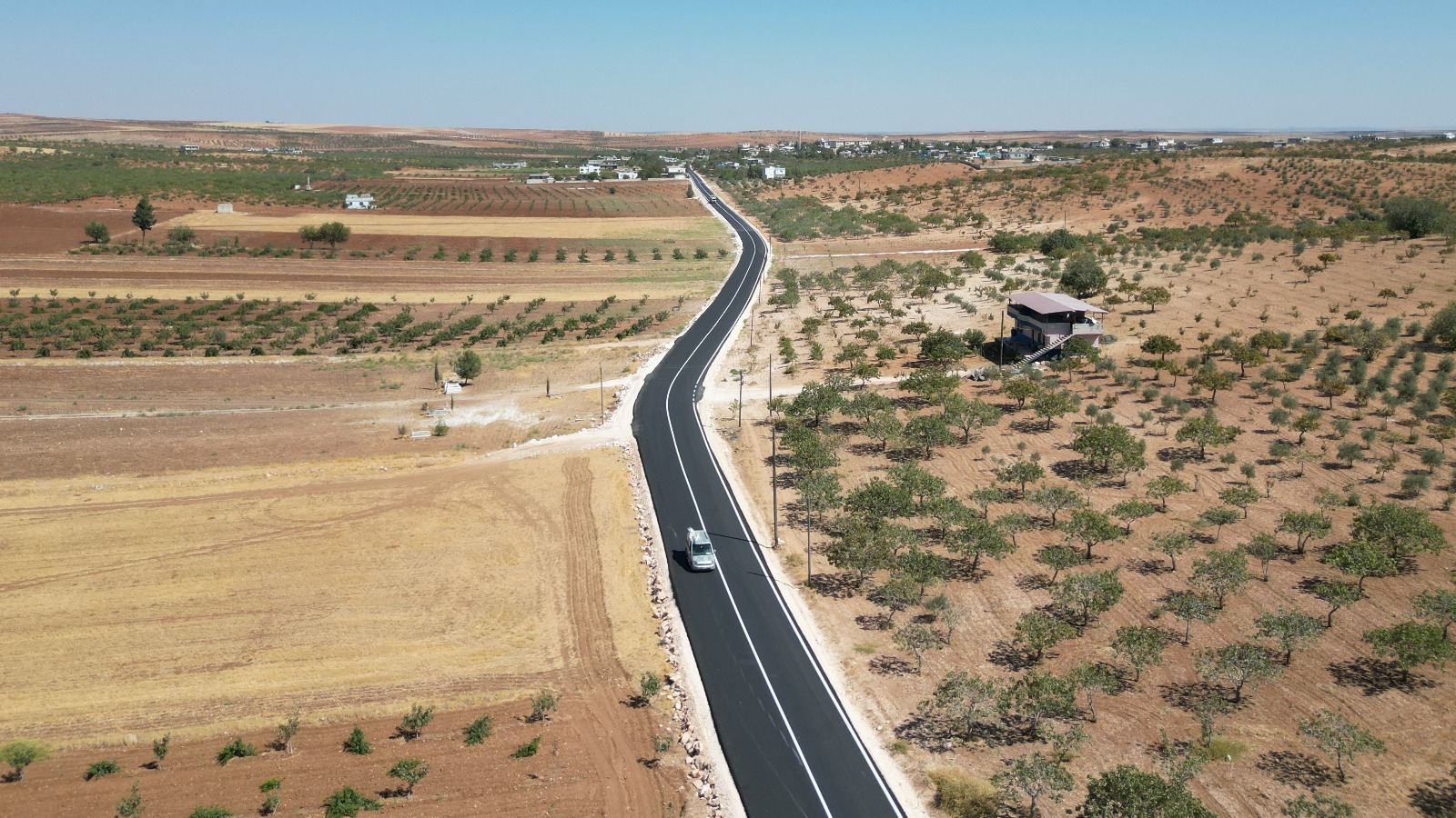 Urfa’da kırsal yollar otoban standartlarına ulaştı