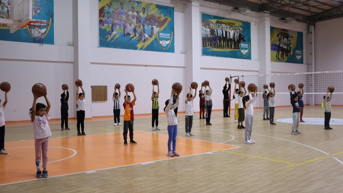Haliliye’de yaz spor okulları büyük ilgi gördü