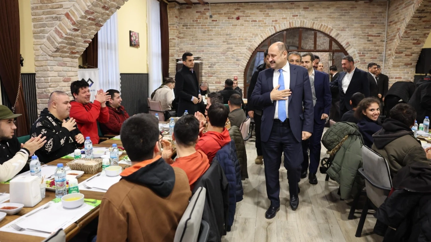 BAŞKAN GÜLPINAR, ENGELLİ BİREYLERLE GÖNÜL SOFRASINDA