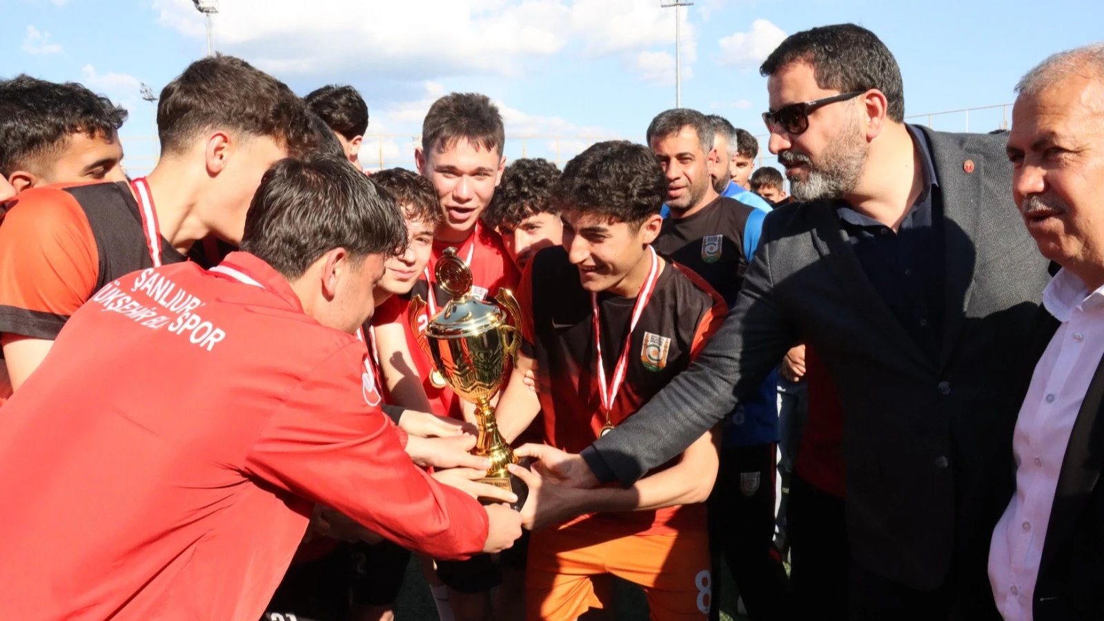 Büyükşehir Belediyespor’dan 3 Kategoride Şampiyonluk