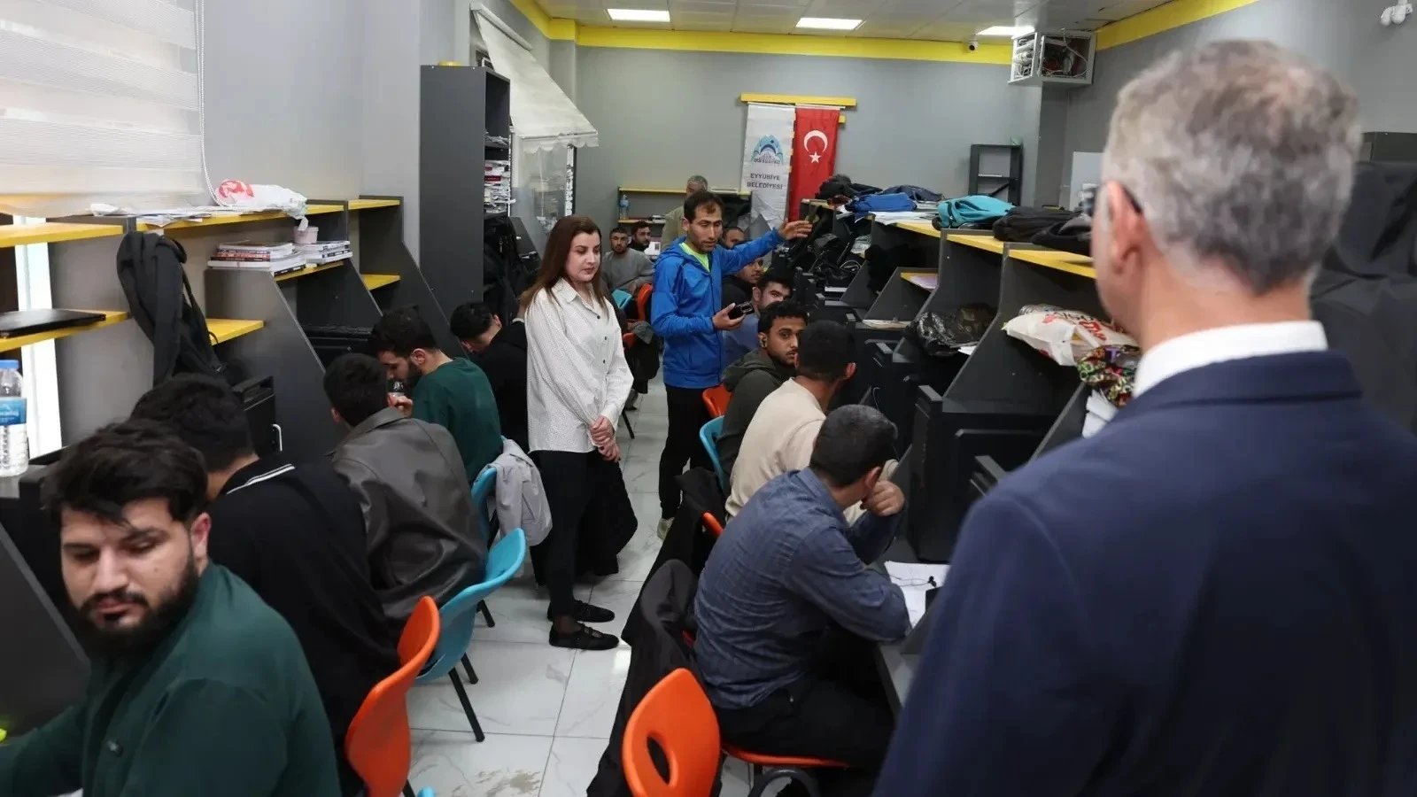 Mehmet Kuş: Gençlere destek olmaya devam edeceğiz