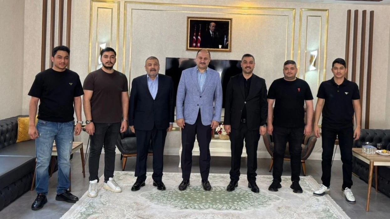 Gülpınar’dan MHP Siverek ilçe Başkanı Fettahlı’ya ziyaret