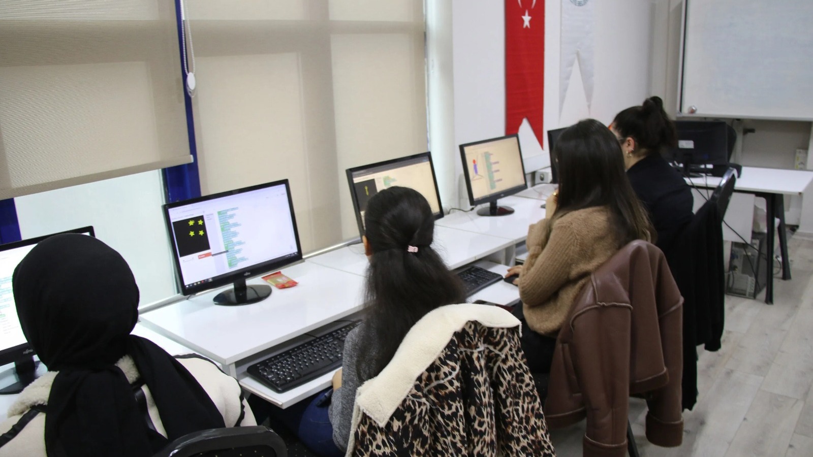 Haliliye Belediyesi’nden Gençlere Teknoloji Eğitimi Atağı