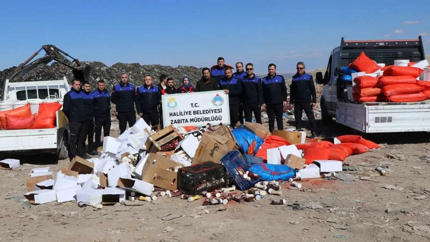 Haliliye’de zabıta ekipleri 5 ton bozuk gıda ele geçirdi!