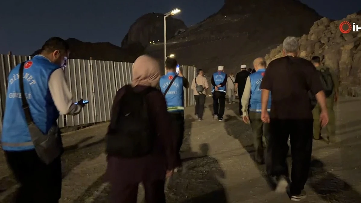 Nur Dağı hacı adaylarının akınına uğruyor