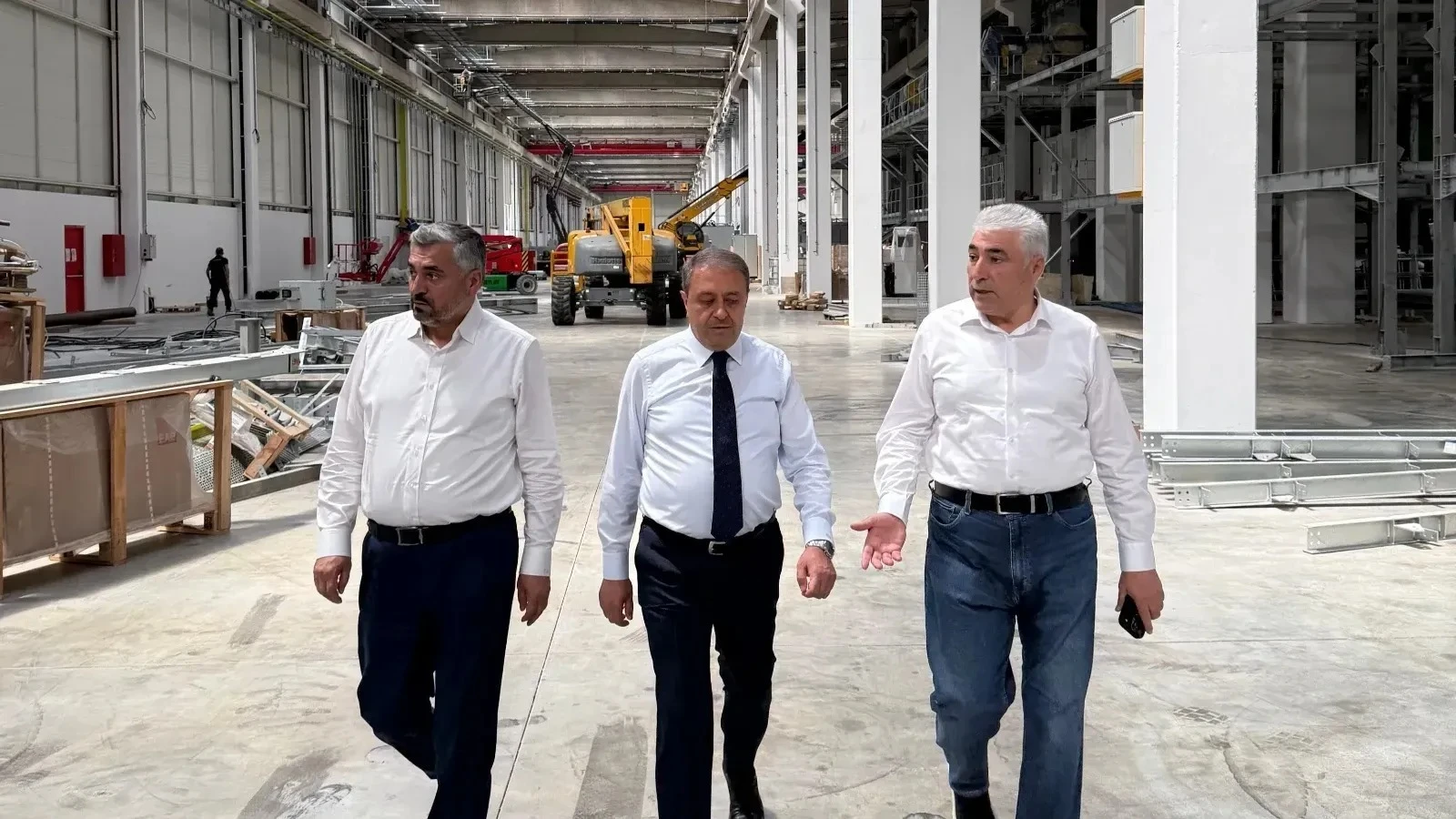 Vali Şıldak Urfalı milyarderi ziyaret etti!