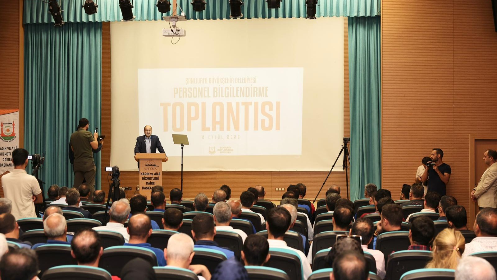 BAŞKAN GÜLPINAR’DAN BÜYÜKŞEHİR BELEDİYESİ PERSONELİNE ZAM MÜJDESİ