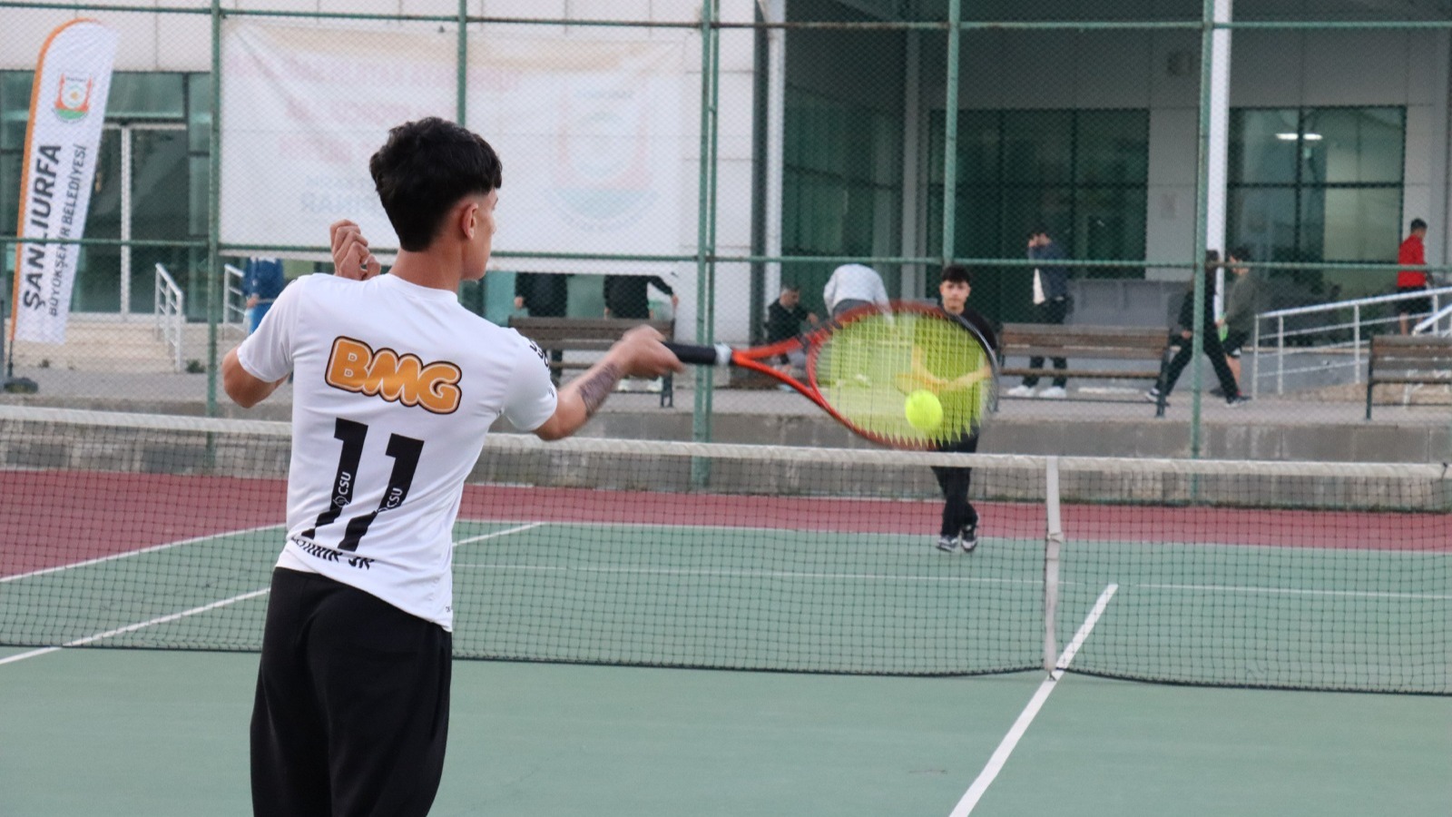 23 NİSAN TENİS TURNUVASI BAŞLADI