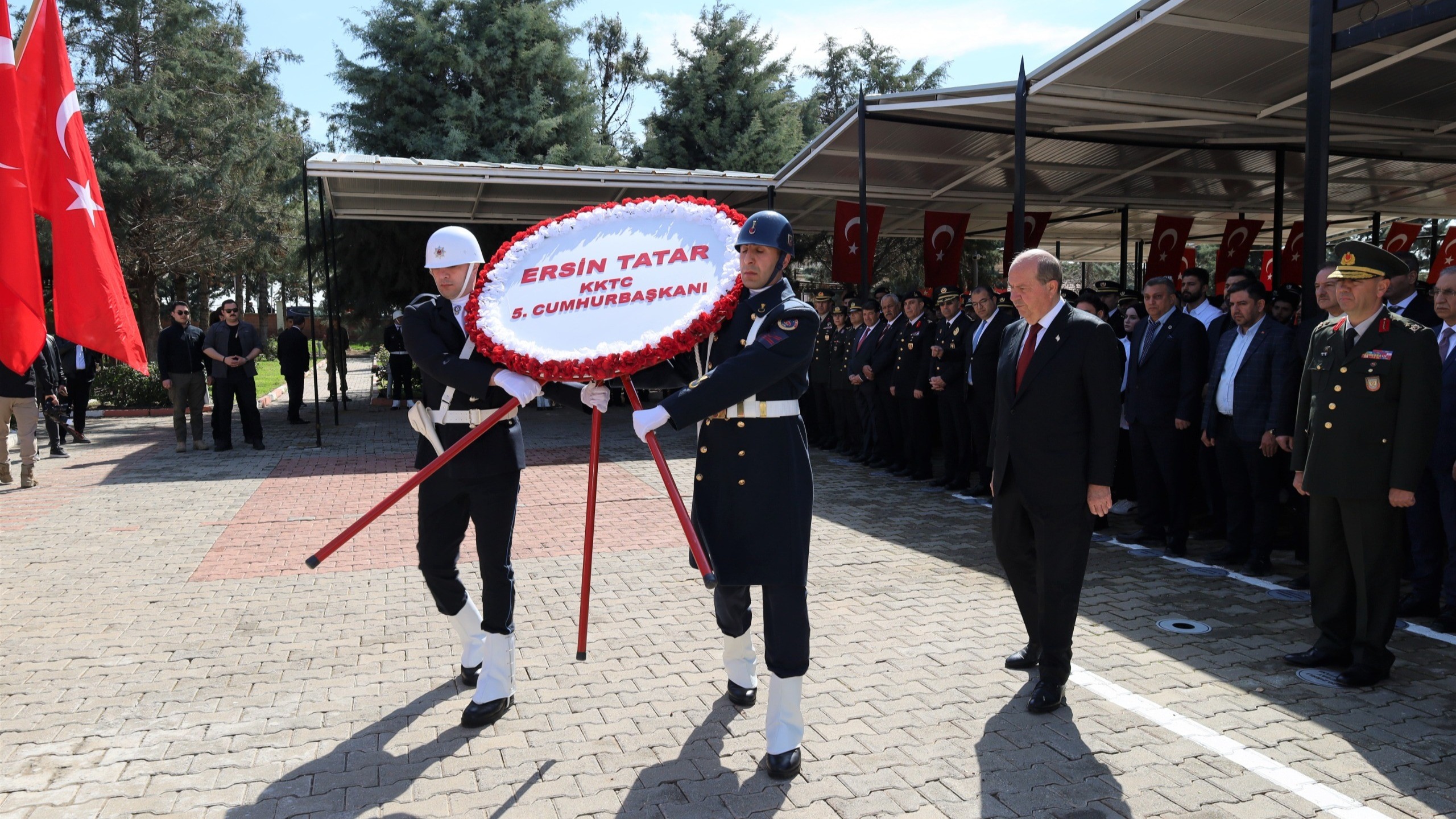 KKTC Eski Cumhurbaşkanı 11 Nisan'a katıldı