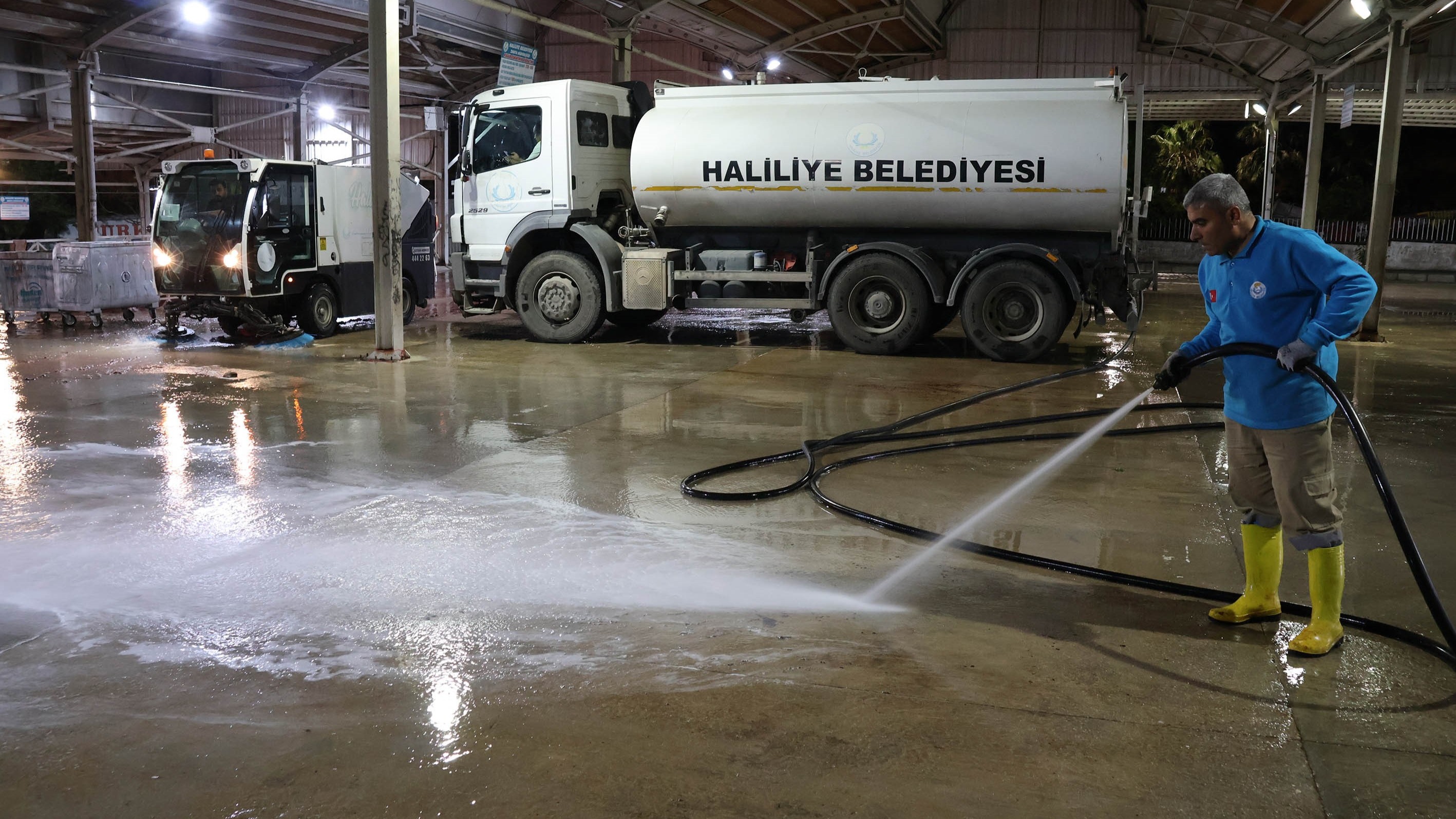 Haliliye’de kurban kesim alanları dezenfekte edildi