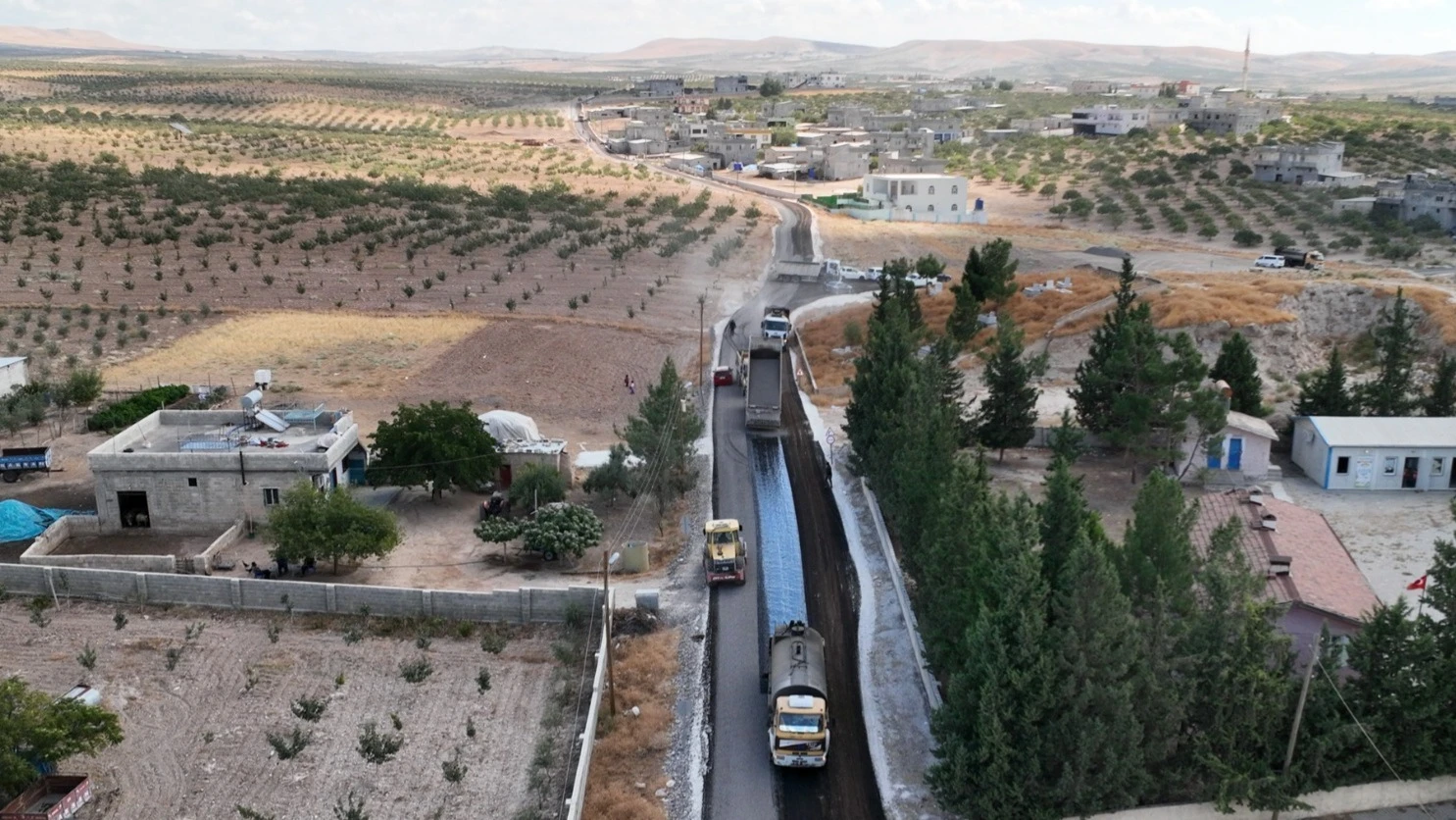 Şanlıurfa Büyükşehir Birecik Yolunu Yeniledi