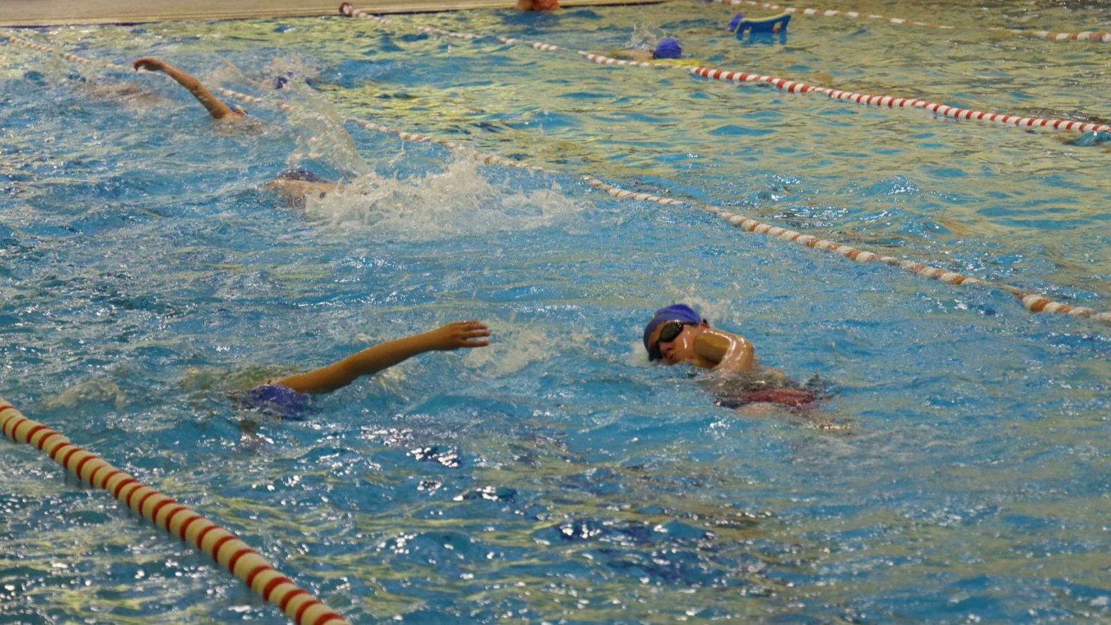 ŞANLIURFA’DA MİNİK YÜZÜCÜLERDEN 24 MADALYA