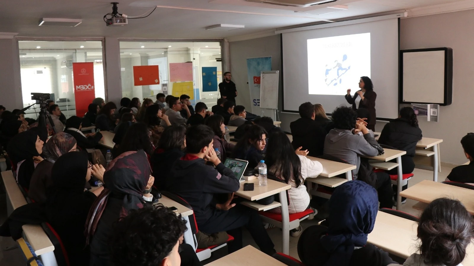 BÜYÜKŞEHİR’DEN GENÇLERE GELECEK ODAKLI EĞİTİM HAMLESİ