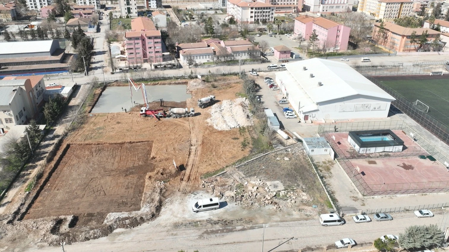 BAŞKAN ÖZYAVUZ: HARRAN'A TAM TEŞEKKÜLLÜ GENÇLİK MERKEZİ İNŞA EDİYORUZ