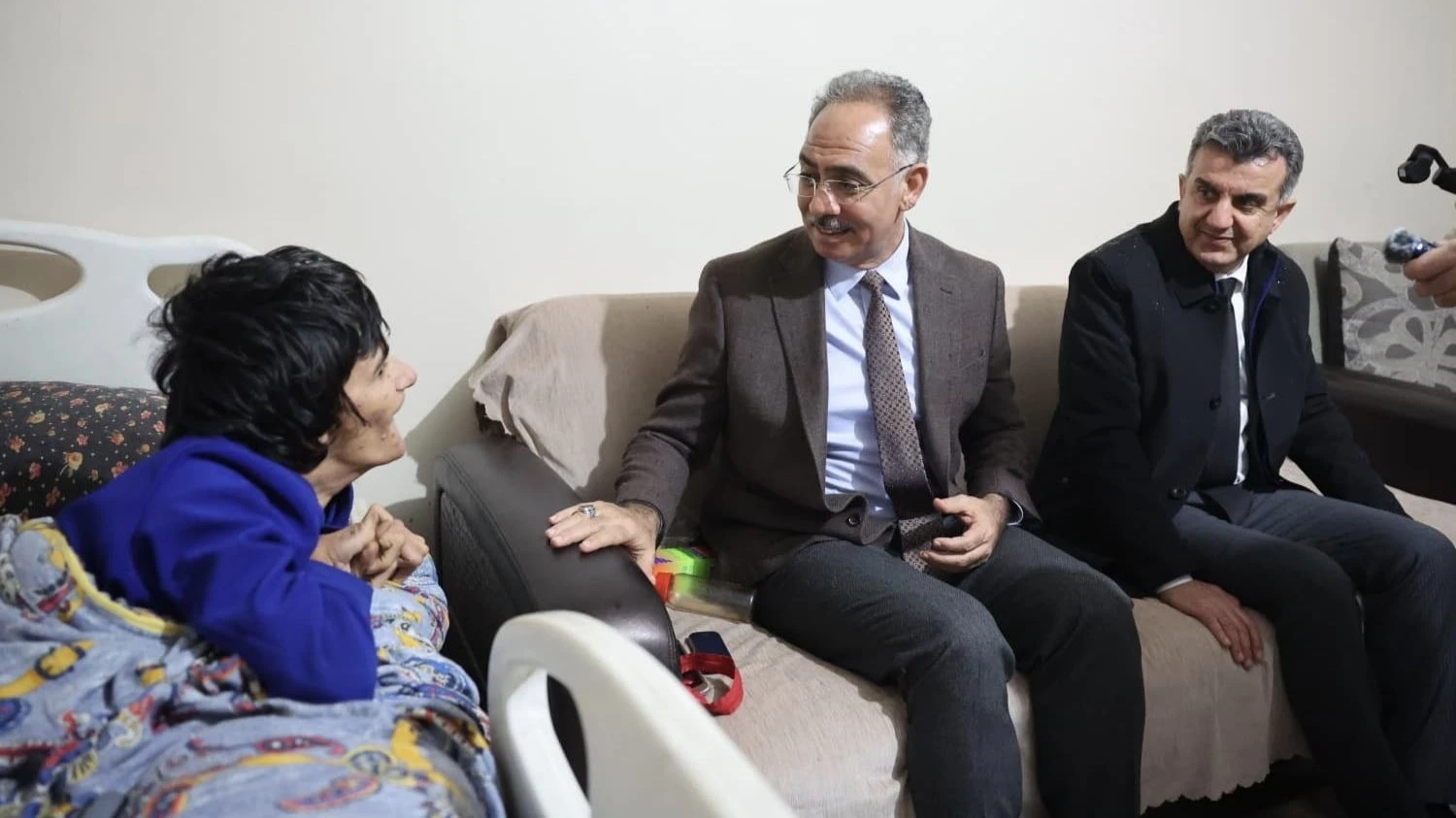 Başkan Kuş ve Günbeği yetim ailelerini ziyaret etti!