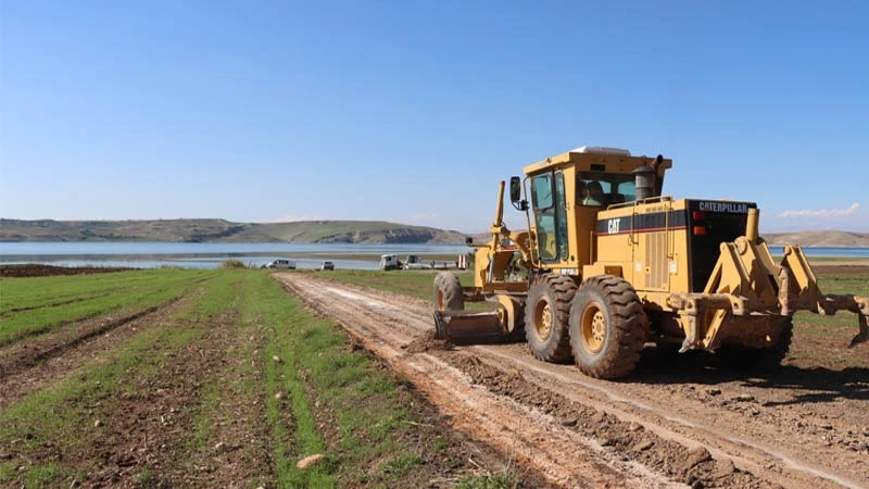 Şanlıurfa Büyükşehir Belediyesi’nden Hilvan’a Yol Hamlesi