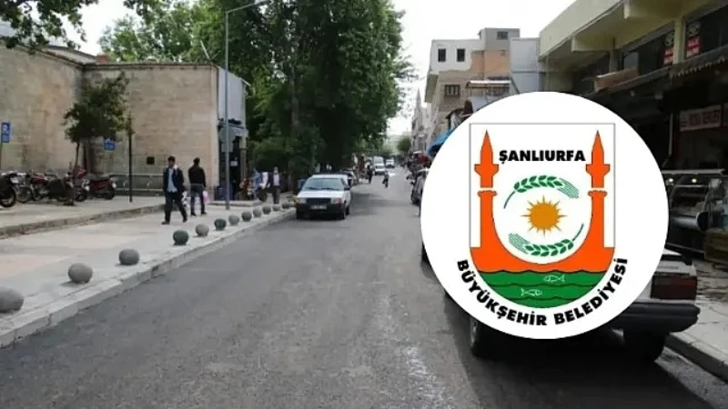 Şanlıurfa'da minare riski nedeniyle ulaşımda geçici düzenleme: Meşarkiye Caddesi trafiğe kapatıldı