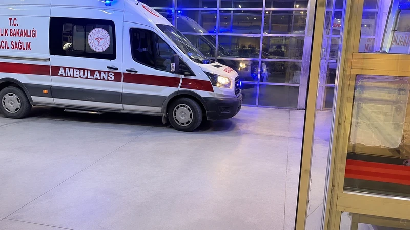 Şanlıurfa’da Otomobil ile Motosiklet Çarpıştı: 2 Kişi Yaralandı