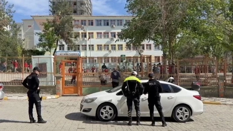 Urfa'da okul çevrelerinde adım attırılmadı!
