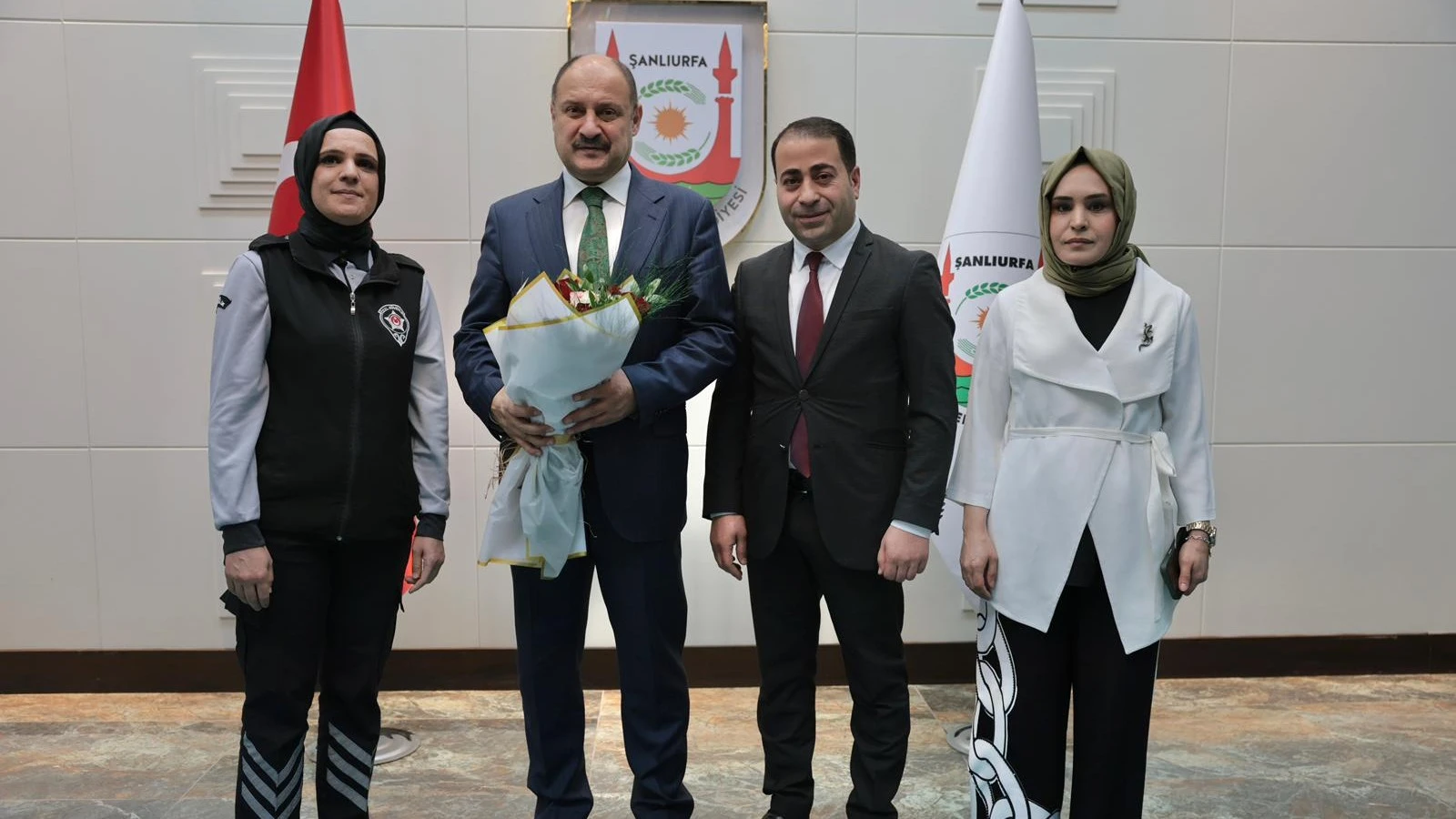Başkan Gülpınar, Büyükşehir Personeliyle Bayramlaştı