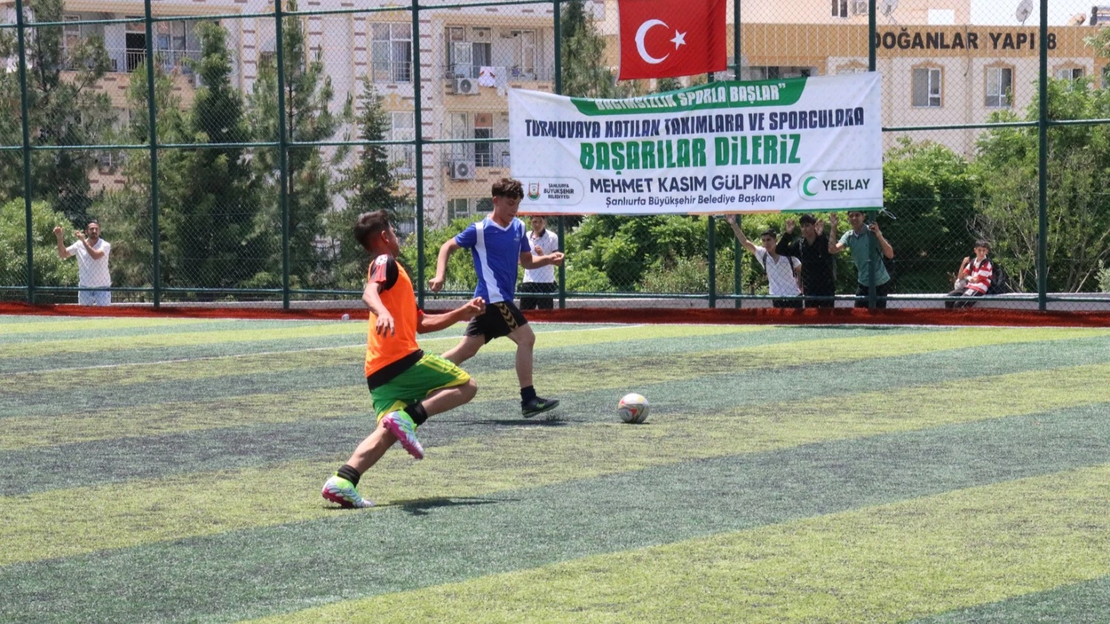 Şanlıurfa'da Okullar Arası Futbol Turnuvası Devam Ediyor