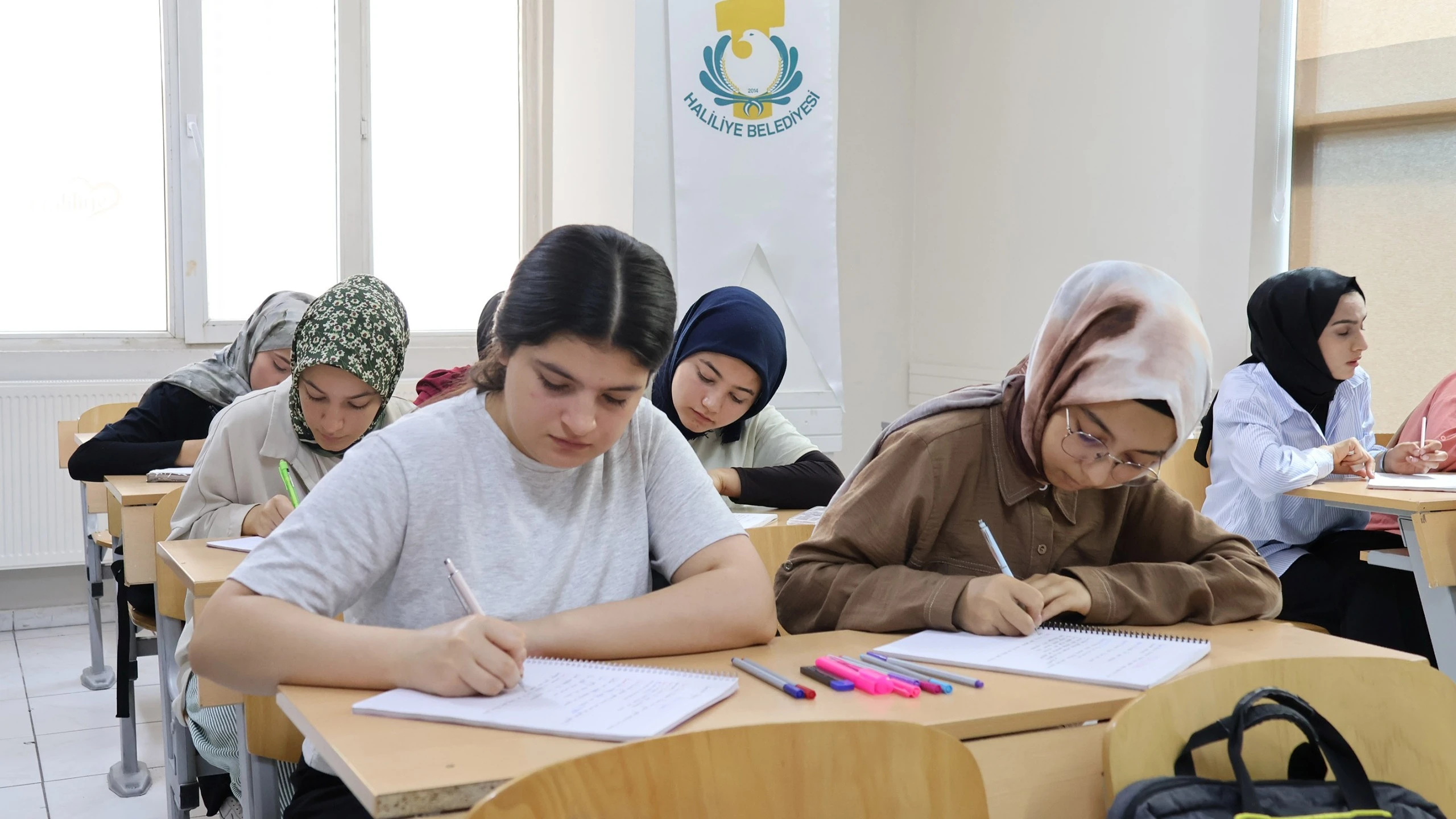 Haliliye’de Üniversite Adaylarına Ücretsiz Yaz Kursu