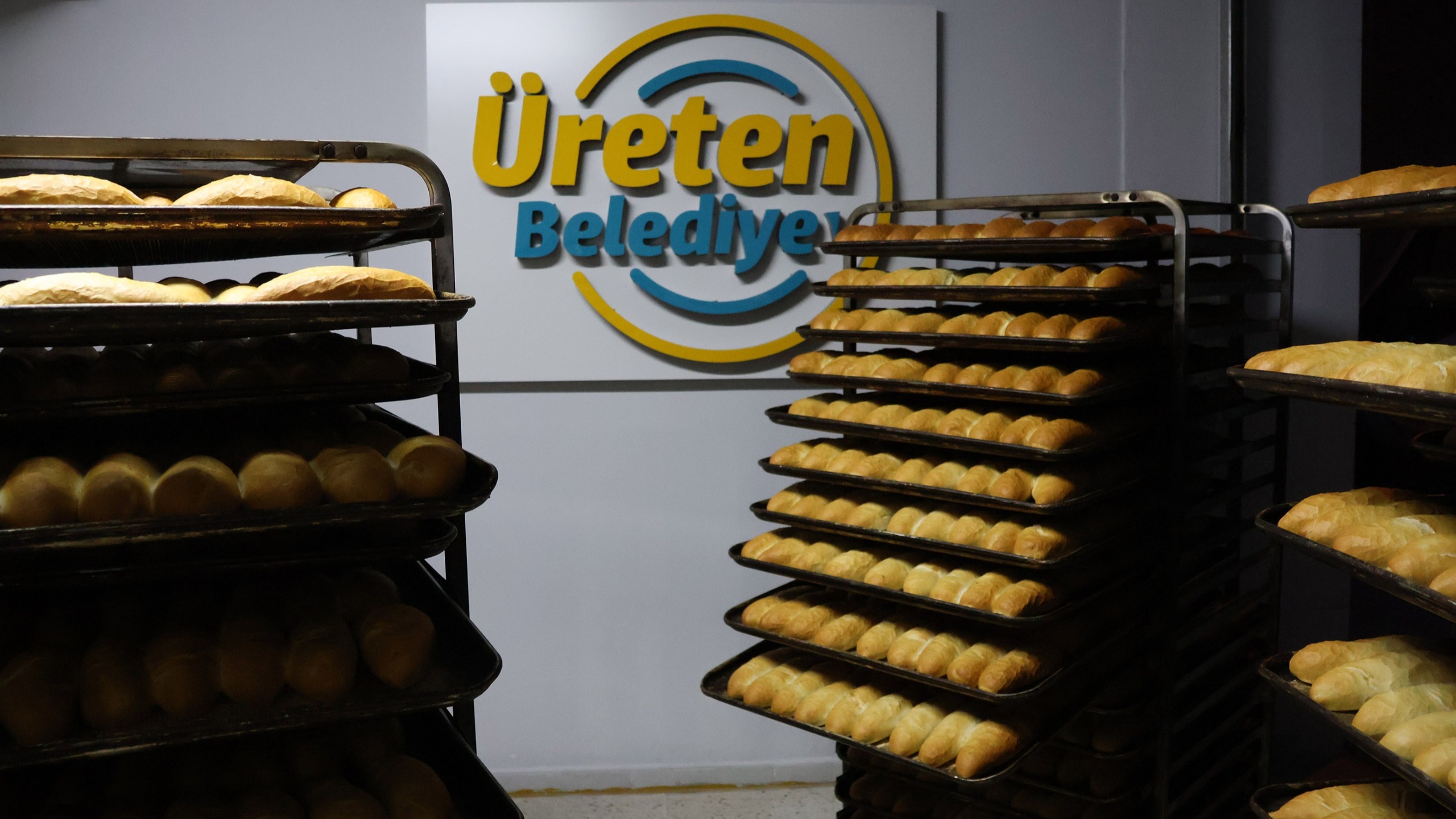 Haliliye’de Günde 7 Bin 368 Ekmek İhtiyaç Sahiplerine Ulaştırılıyor
